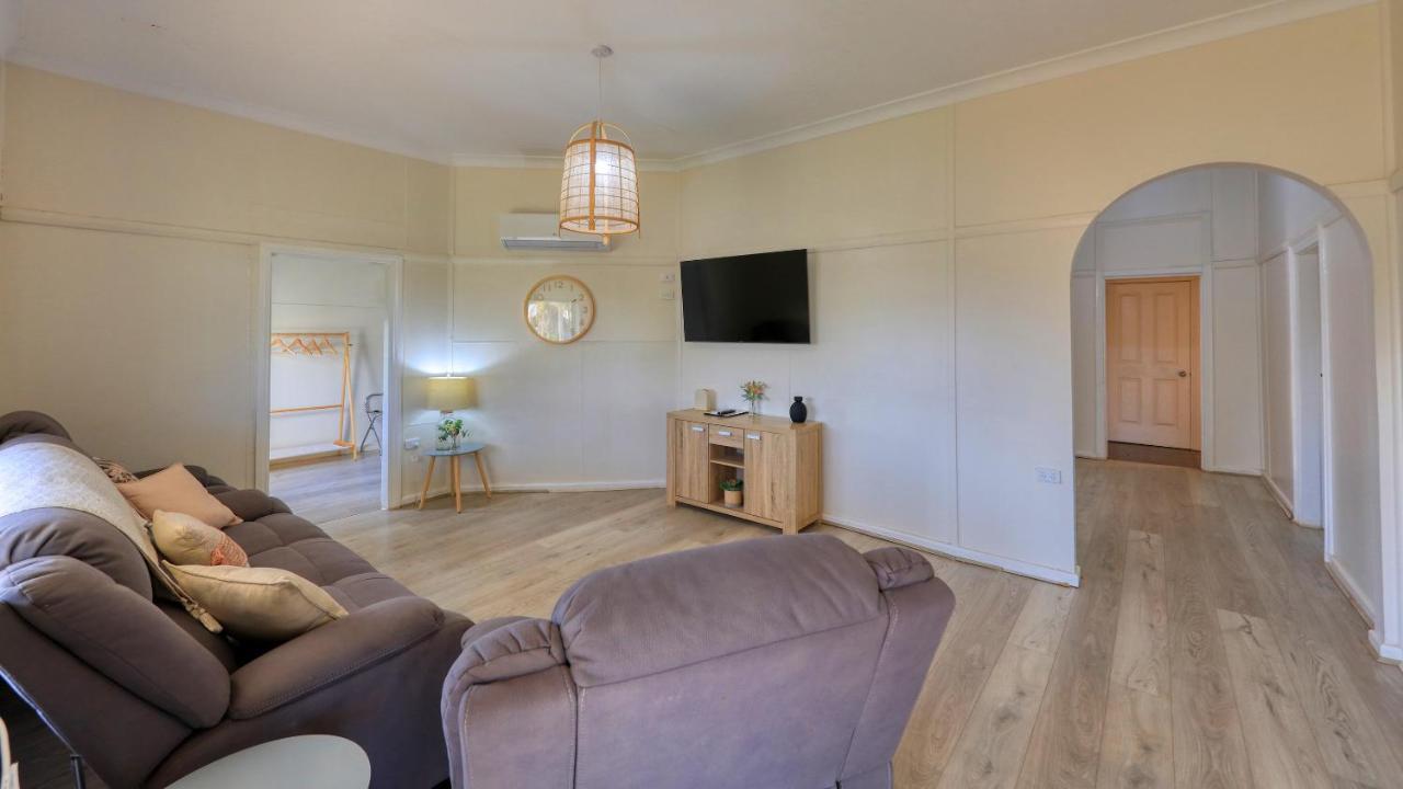 Castlereagh Lodge Motel Coonamble Экстерьер фото