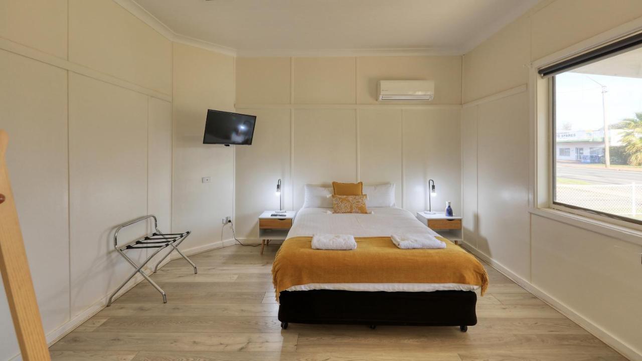 Castlereagh Lodge Motel Coonamble Экстерьер фото